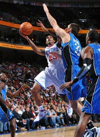 而不是仅凭 而不是仅凭