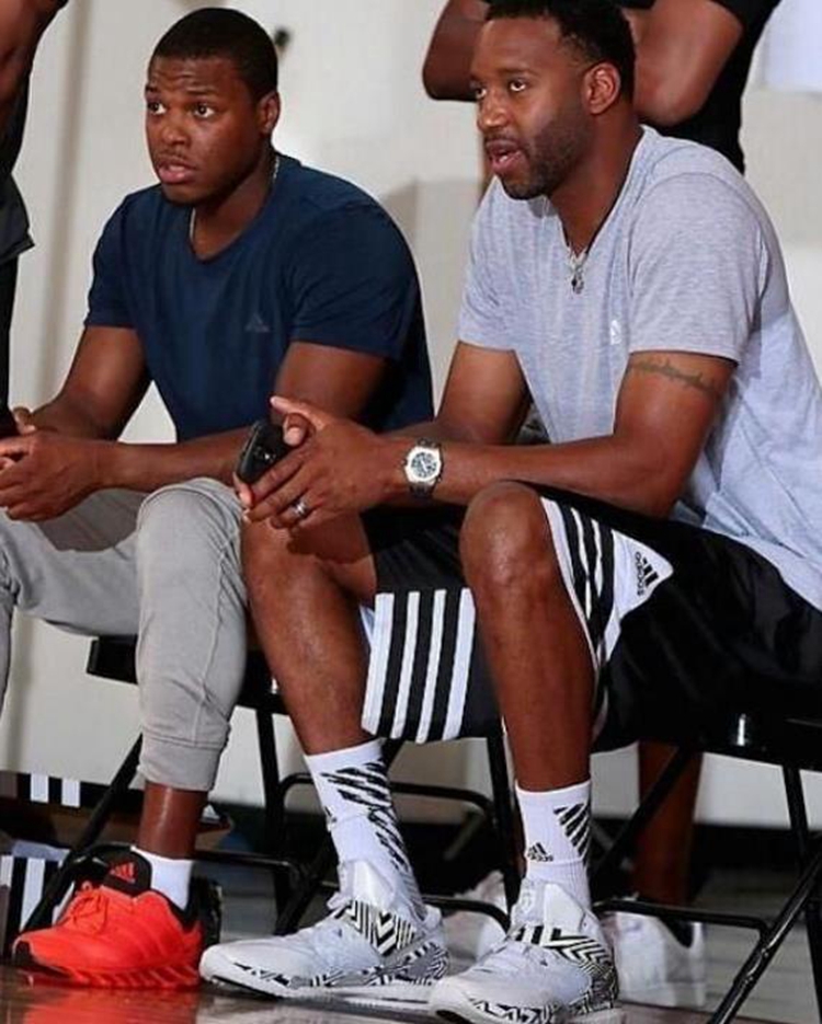 遇到持球强 遇到持球强